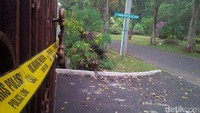 Tidak ada penjagaan di rumah mewah itu, baik dari kepolisian maupun dari pihak pemilik rumah (Foto: Farhan/detikcom)