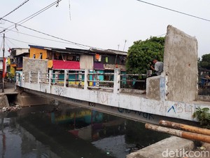 Sering Jadi Lokasi Tawuran, Jembatan di Johar Baru Ditutup