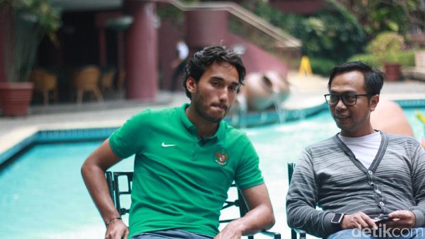 Ezra Walian dalan Live Chat bersama detikSport, Jumat (10/8/2017) di Hotel Aryaduta, Karawacit, Tangerang.