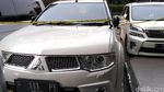 Foto Mobil Mewah Bos First Travel yang Disita Polisi