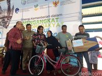 Seperti Jokowi, Susi Juga Bikin Kuis Berhadiah Sepeda