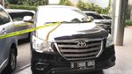 Foto Mobil Mewah Bos First Travel yang Disita Polisi