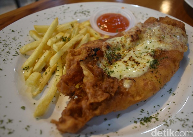 Gurih Renyah Fish and Chips dengan Paduan Keju Ada di 5 Resto Ini