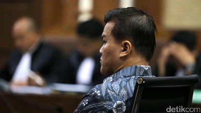 Sidang Perdana Andi Narogong