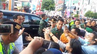 Presiden Jokowi pun menyapa dan menebar senyum (Afif Farhan/detikTravel)
