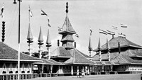 Pasar Gambir Lapangan Monas, merupakan cikal bakal Pekan Raya Jakarta (PRJ) sekarang.  Istimewa/Colletie Tropenmuseum