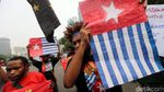 Ricuh, Aksi Aliansi Mahasiswa Papua Dibubarkan