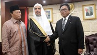 OSO didampingi Wakil Ketua MPR Hidayat Nur Wahid.