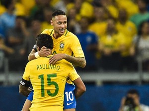 Neymar ke Paulinho: Semoga Sukses di Barca