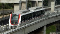Fasilitas ini akan menggantikan fasilitas shuttle bus yang selama ini melayani perpindahan antar terminal di Bandara Soekarno-Hatta.