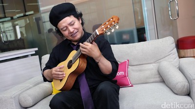 Ngobrol Seru Bareng Andrea Hirata
