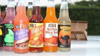 Kali ini ada minuman soda dengan rasa bacon. Bagi sebagian orang, mencicip minuman ini adalah hal yang mengerikan. Tapi kalau dibandingkan dengan belut panggang, lebih baik pilih yang mana? (Foto: Istimewa)