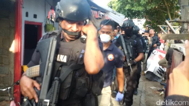 5 Terduga Teroris di Bandung Targetkan Istana dengan Bom Kimia