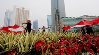 Aksi tersebut juga dilakukan untuk menyambut HUT RI ke-72.
