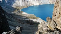 Beberapa operator tur seperti Korea Konsult menjual paket wisata ke Gunung Paektu termasuk mampir ke Danau Chon (dok koreakonsult.com)