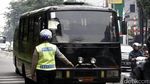 Terobos Busway, Angkot Hingga Bus Kemenhan Ditindak Polisi