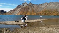 Oh iya satu lagi, jangan berenang di danaunya ya! (dok koreakonsult.com)