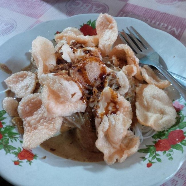 Ketoprak Gurih Pedas dengan Harga Murah Meriah Ada di Sini