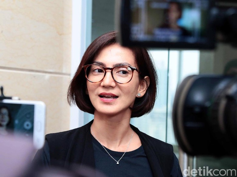 Wanda Hamidah Tegaskan Postingan Itu Bukan Hanya untuk Ahmad Dhani Wanda Hamidah Tegaskan Postingan Itu Bukan Hanya untuk Ahmad Dhani