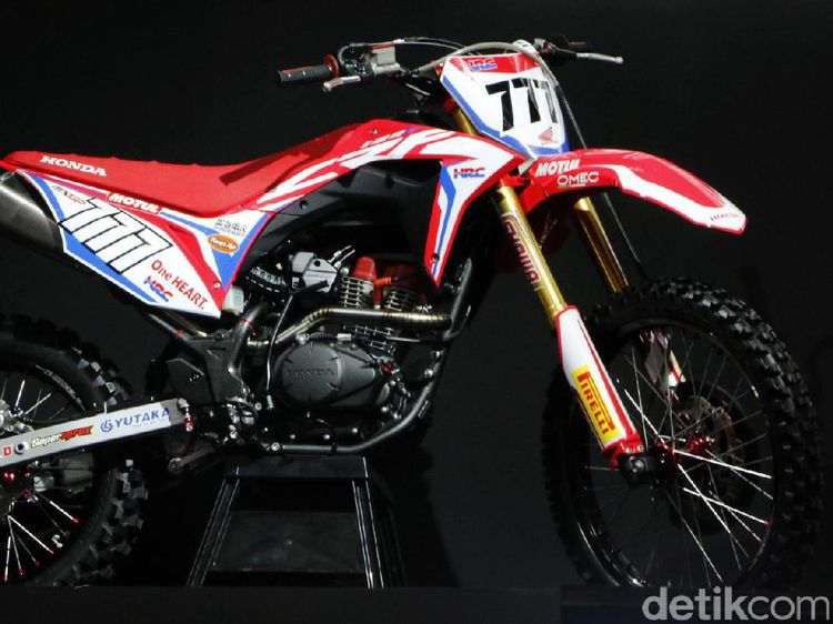 Motor Trail 150 cc dari Honda Siap Tantang Kawasaki KLX 150