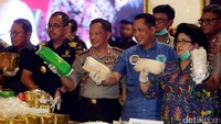 Narkoba yang dimusnahkan berupa 284 kilogram sabu dari Badan Narkotika Nasional (BNN), 1,4 ton sabu dari Polda Metro Jaya dan 1,2 juta butir pil ekstasi dari Bareskrim Polri.