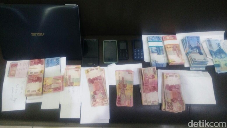 surat izin berlayar Rembang Pungli, Kasi Diduga di Diciduk Kesyahbandaran Polisi