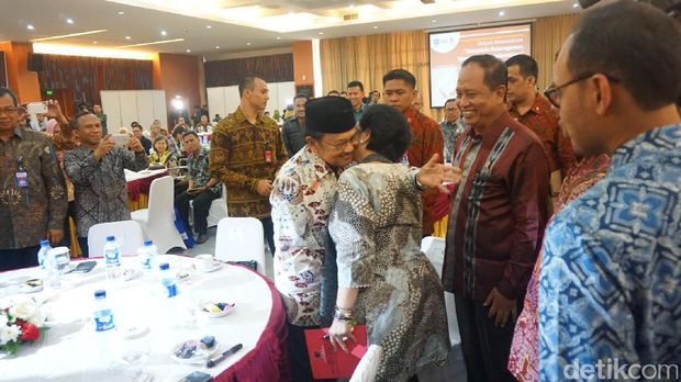 BJ Habibie dan Megawati Soekarno Putri di Dialog Kebangsaan LIPI