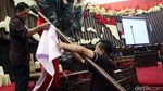 Jelang Sidang Tahunan, Gedung Kura-kura Berhias