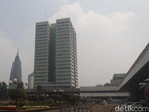 Fahri Tuding Duit Gedung Baru DPR Dilarikan ke Pesta IMF di Bali