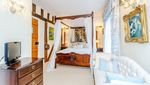 Foto: Rumah Masa Kecil Harry Potter yang Dijual