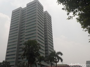 Pantang Menyerah Demi Gedung Baru DPR