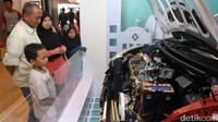 Daihatsu Sigra ini dipamerkan sebagai wahana edukasi oleh Yayasan Dharma Bhakti Astra (YDBA).