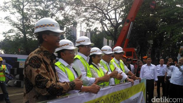 Menteri Perhubungan (Menhub) Budi Karya Sumadi di Groundbreaking Stasiun Tanjung Barat