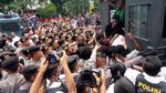 Ricuh, Aksi Aliansi Mahasiswa Papua Dibubarkan