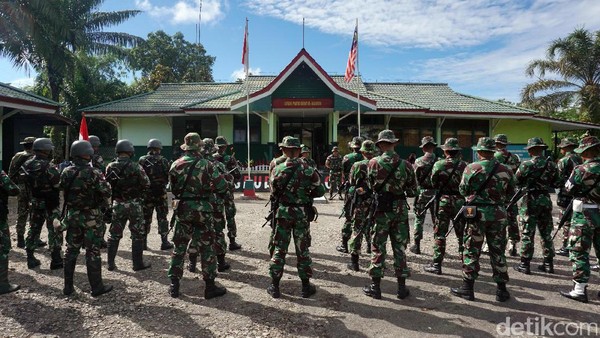 Foto: Ingat Tahajud di Perbatasan Indonesia-Malaysia