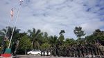 Foto: Ketika Tentara Indonesia dan Malaysia Patroli Bersama