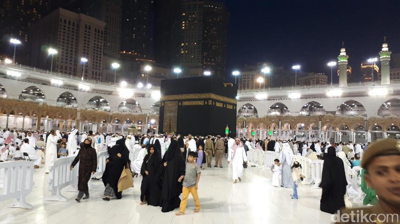 Arab Saudi Diprediksi Hujan Sepekan, Jemaah Haji RI Diimbau Waspada Arab Saudi Diprediksi Hujan Sepekan, Jemaah Haji RI Diimbau Waspada