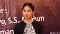 Anindya Putri saat ditemui di kawasan Menteng, Jakarta Pusat pada Selasa (15/8). Pool/Noel/detikFoto.