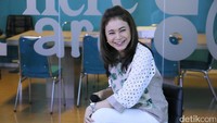 Banyak suguhan anyar yang sebelumnya belum pernah diberikan Rossa, bahkan tidak terpikir oleh penggemarnya. Foto: Asep Syaifullah