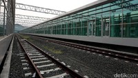 Penampakan stasiun kereta api di Bandara Soekarno-Hatta.
