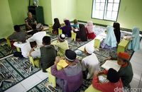 Kalimat Pengingat Ibadah di Pos TNI Perbatasan Indonesia-Malysia