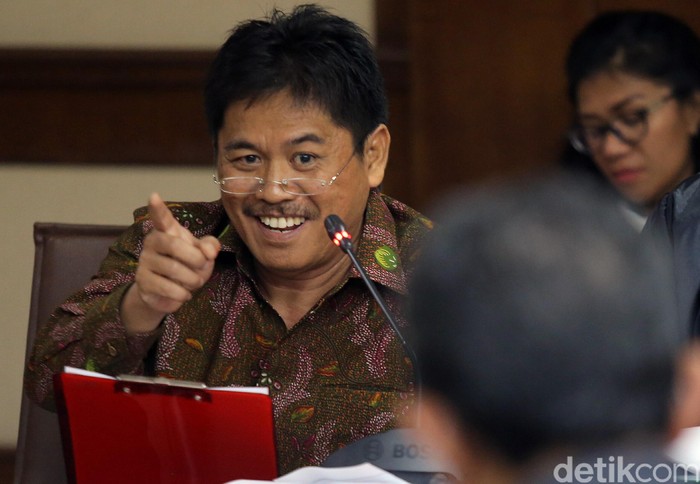Terdakwa korupsi proyek jalan di Maluku dan Maluku Utara Musa Zainuddin menjalani sidang lanjutan di Pengadilan Tipikor, Jakarta, Rabu (16/8/2017).