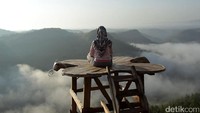 Ini adalah salah satu spot terbaik di Bukit Panguk. Ada 5 spot berbayar, sedangkan 4 sisanya gratis (Randy/detikTravel)