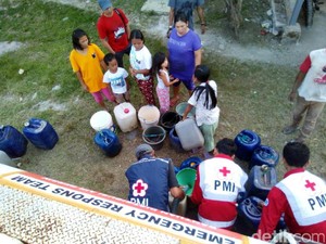 Kekeringan Landa 13 Kecamatan di Sukabumi, Warga Terpaksa Beli Air Bersih