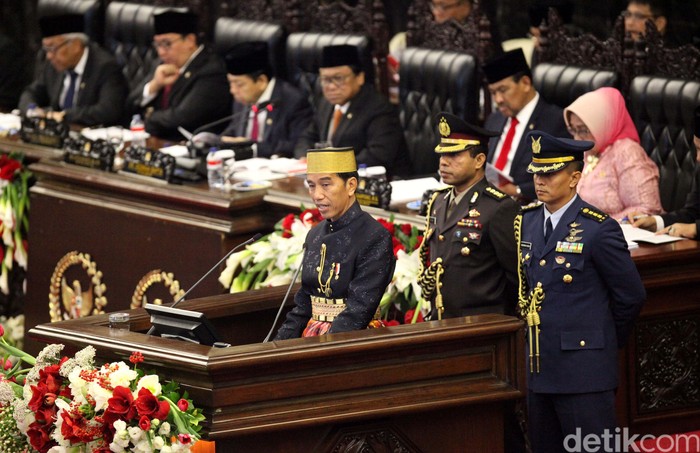 Usai Sidang Jokowi dan Pimpinan  DPR  DPD Foto  Bersama