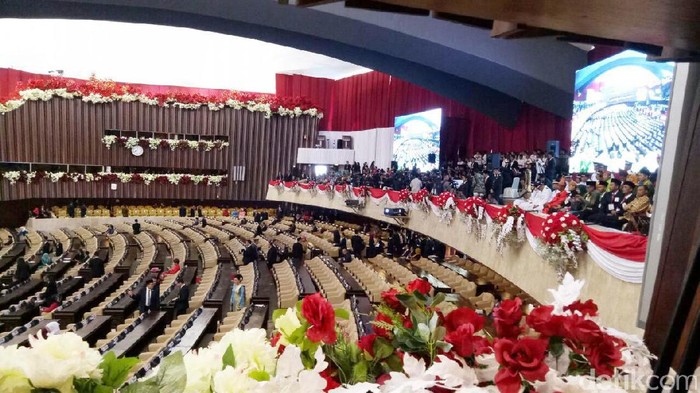 Jelang Sidang Tahunan Parlemen, Begini Suasana di Ruang Paripurna