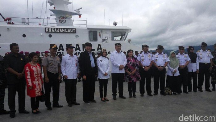 Mendes Eko Dapat Warga Kehormatan dari Bakamla