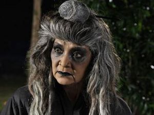 Kepergian Aktris Senior Farida Pasha Mak Lampir