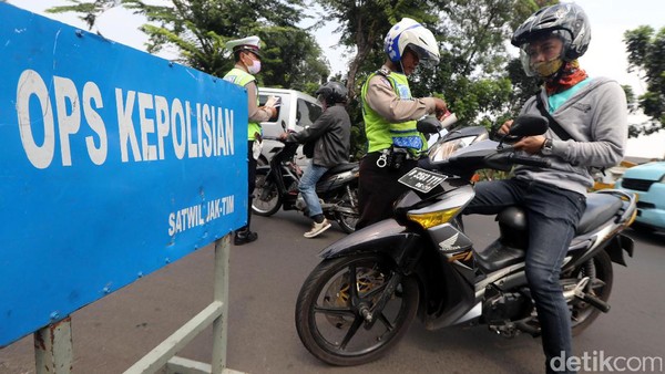 Foto: Hore, Mulai Hari Ini Kendaraan di Jakarta Bebas Denda Tunggakan Pajak