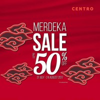 Department store Centro pun memberi potongan hingga setengah harga. Di sana, Anda bisa menemukan barang diskon dari brand-brand ternama. Apalagi untuk pemegang Parkson Centro Card yang bisa mendapat diskon tambahan.